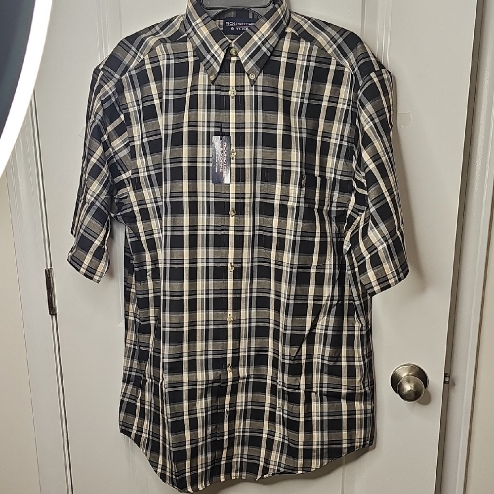Roundtree &‎ Yorke Men's Black and Cream Plaid Shirt